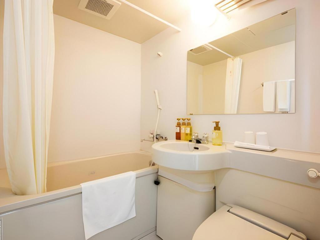 Plaza Annex Hotel 3*