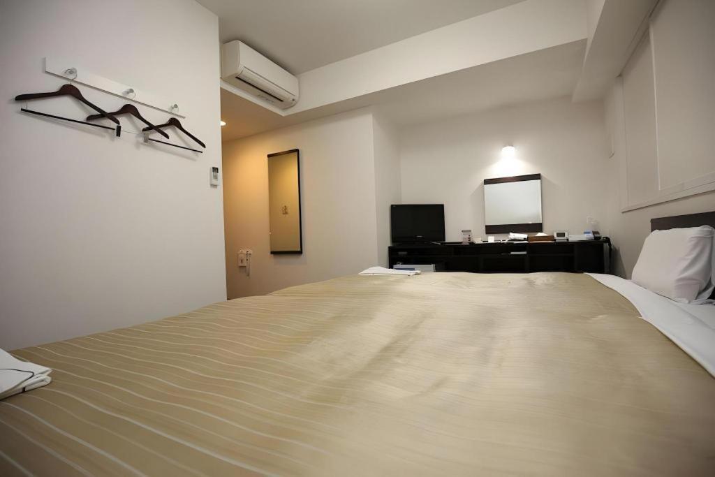 Plaza Annex Hotel